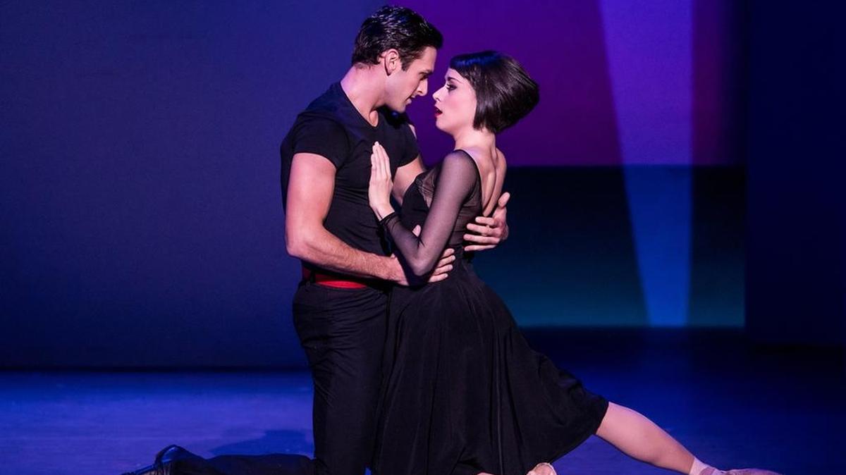 Garen Scribner y Sara Esty en ‘Un americano en París’.