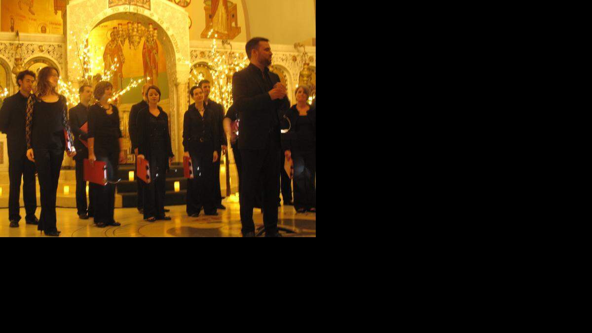 
La coral Seraphic Fire conquistó una vez más con el concierto ‘Carols by Candlelight’, que ofrecen todos los años por Navidad en St. Sophia Greek Orthodox Cathedral. 
