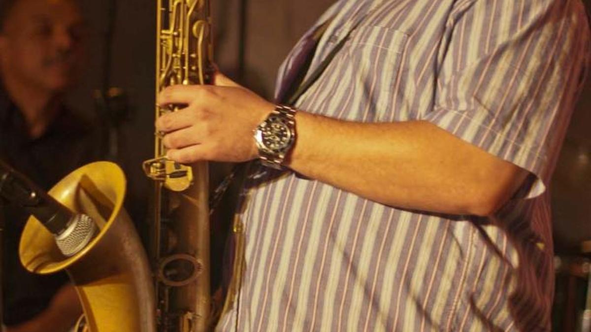 
Iván Renta se une a un grupo de virtuosos que ofrece un tributo al saxofonista dominicano Mario Rivera ‘El Comandante’.
