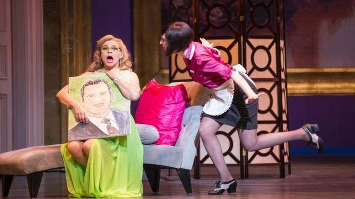 
Sari Gruber y Carla Jablonski en ‘Così fan tutte’, que presenta la Florida Grand Opera, dirigida por Bernard Uzan, en el Adrienne Arsht Center y Broward Center.
