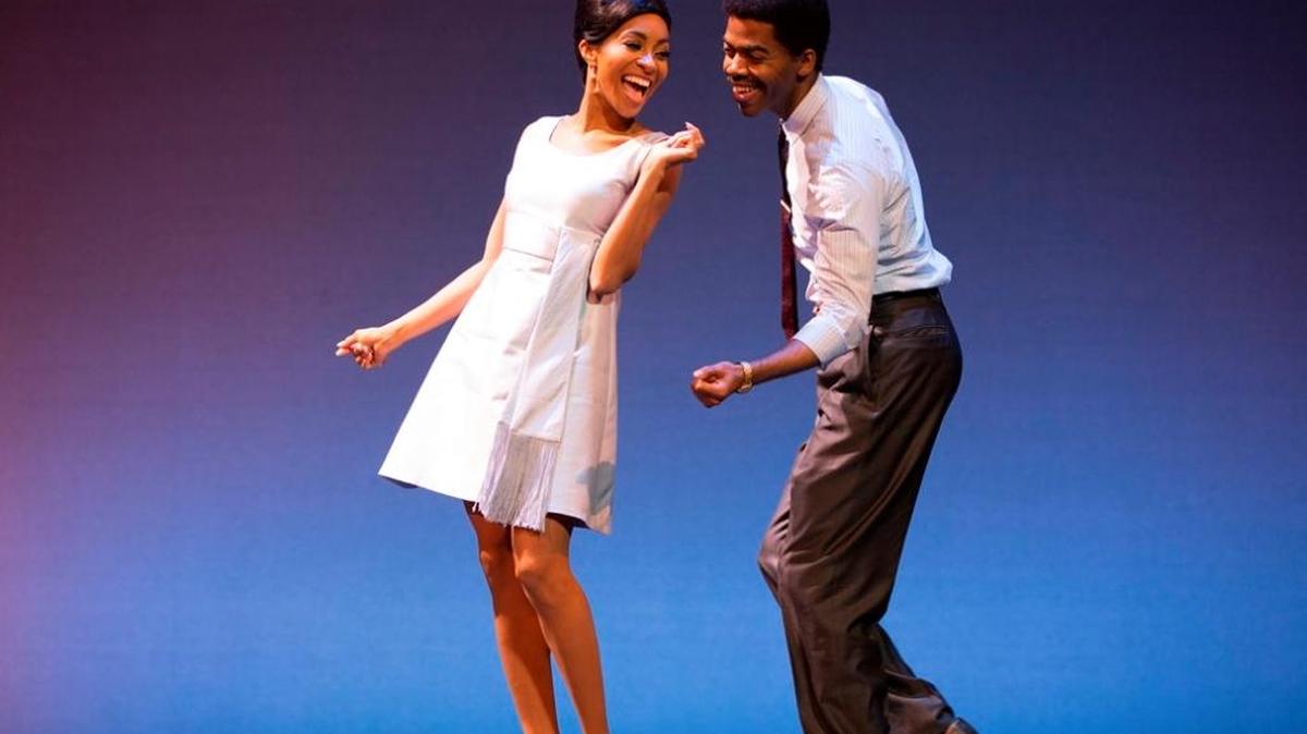 Allison Semmes (Diana Ross) y Julius Thomas III (Berry Gordy).