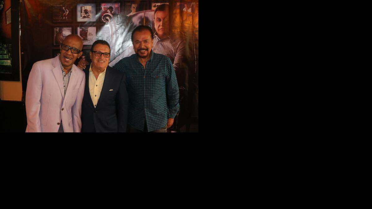 
El bailarín y percusionista Roberto Roena, el cantante Ismael Miranda y el bajista Bobby Valentin integran Los Bravos de la Fania

