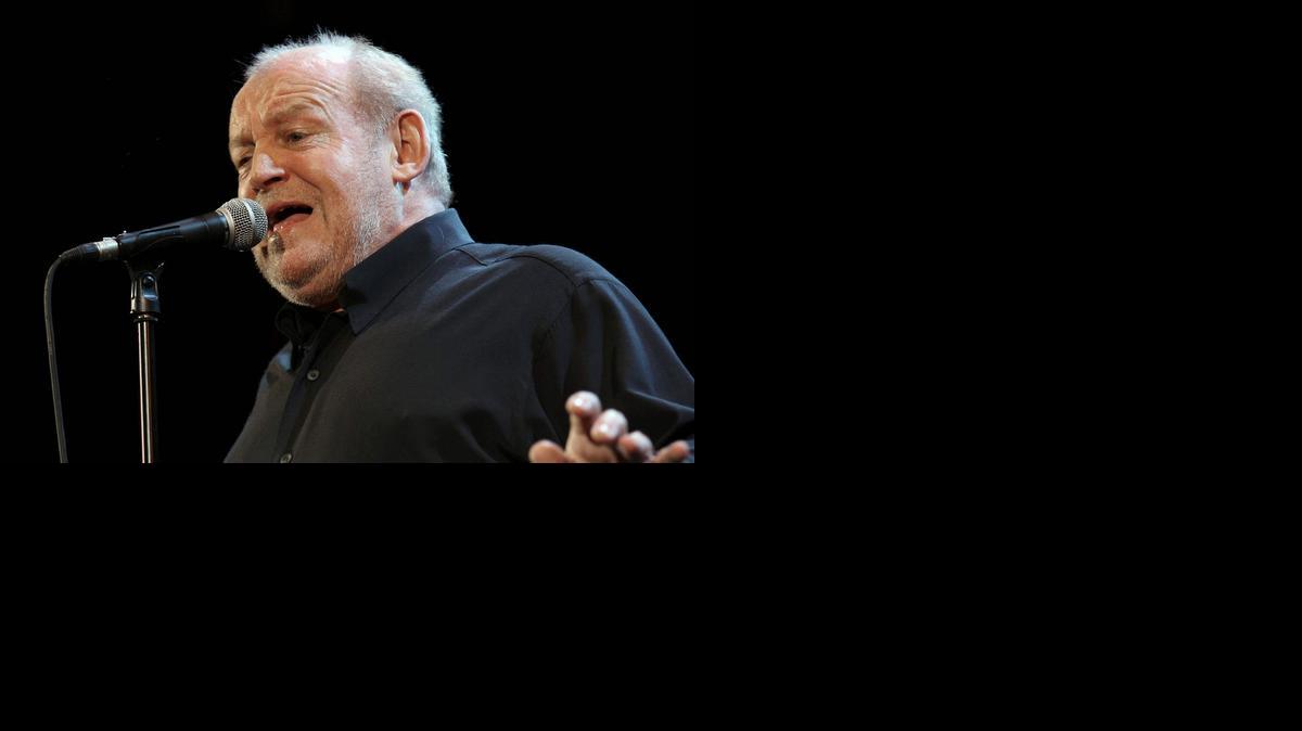 
Fotografía de archivo tomada el 27 julio del 2007 del cantante de rock británico Joe Cocker, quien murió a los 70 años el lunes 22 de diciembre de 2014, tras una dura batalla contra el cáncer de pulmón.
