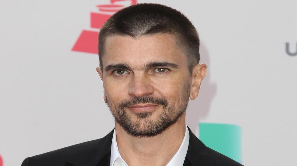 El cantante colombiano Juanes posa a su llegada a la alfombra roja de los premio Grammy Latino hoy, jueves 17 de noviembre de 2016, en T-Mobile Arena en Las Vegas.