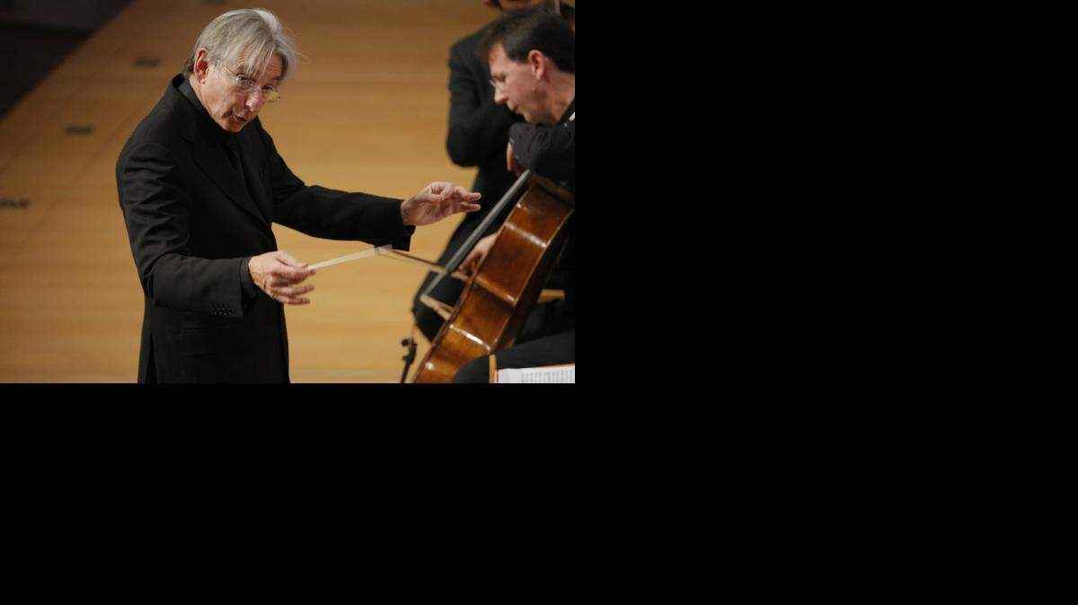 
Michael Tilson Thomas y el celista Tamas Vargas con la NWS.
