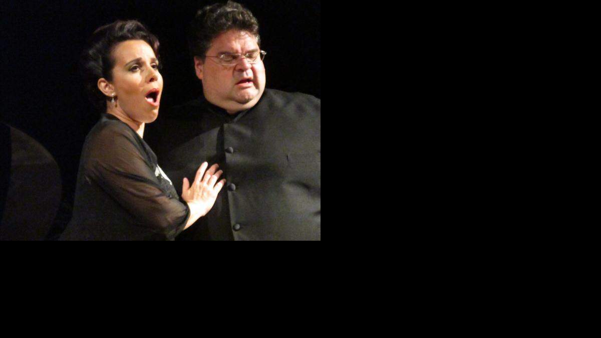 
Sandra López y el tenor Stuart Neill en el recital de la St. Hugh-Steinway. 
