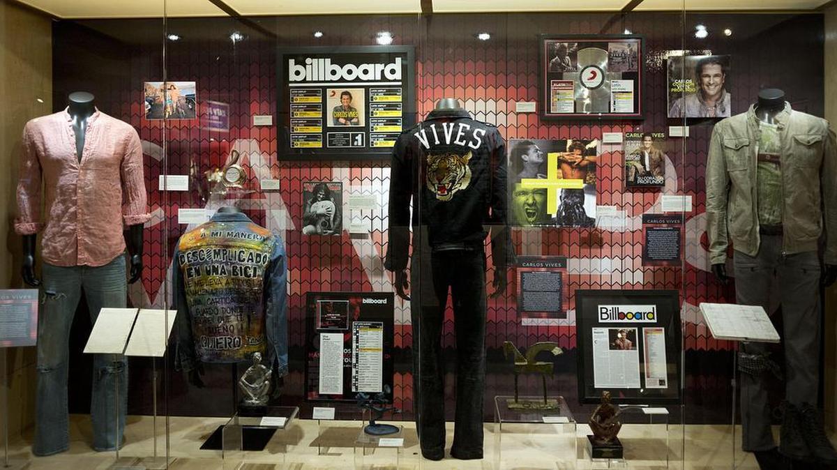 Vista de la exposición "Deep Heart: Roots, Rock & The Music of Carlos Vives" el lunes 13 de noviembre de 2017, en Los Ángeles, California.