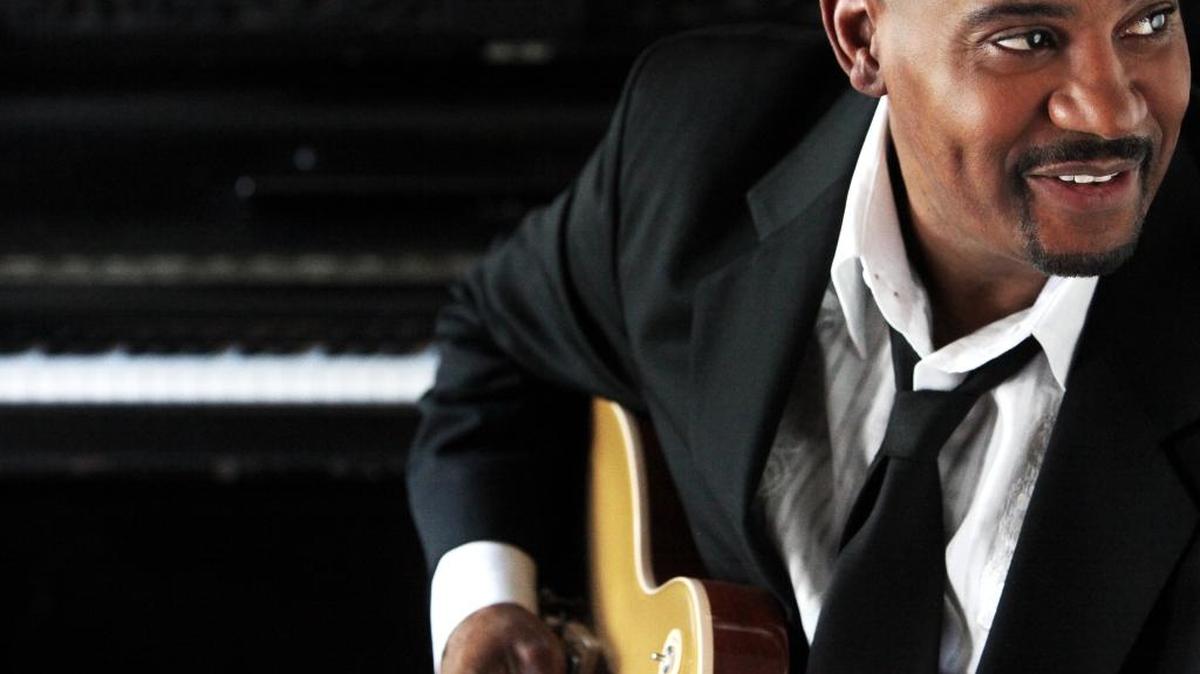 Allan Harris Band.