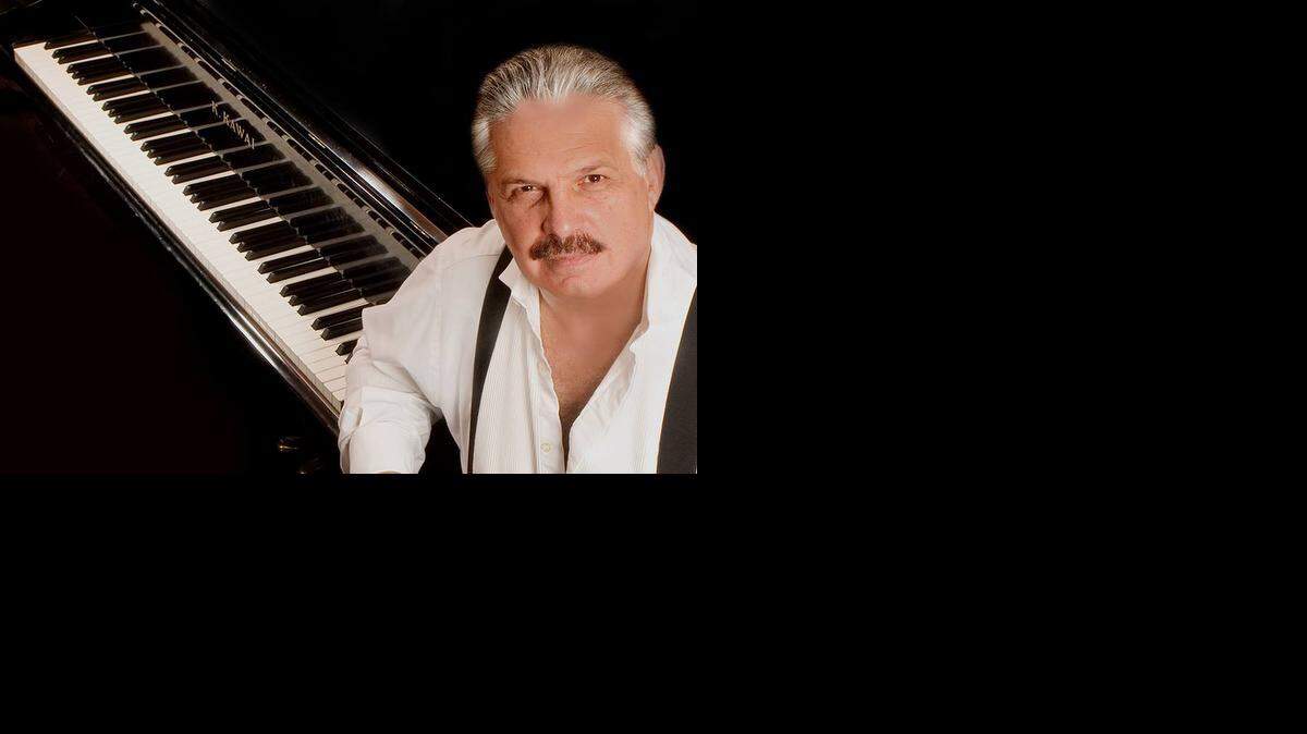 
El pianista venezolano Leopoldo Betancourt tocará en Miami la versión sinfónica de ‘La vida es un carnaval’, uno de los éxitos de Celia Cruz. 
