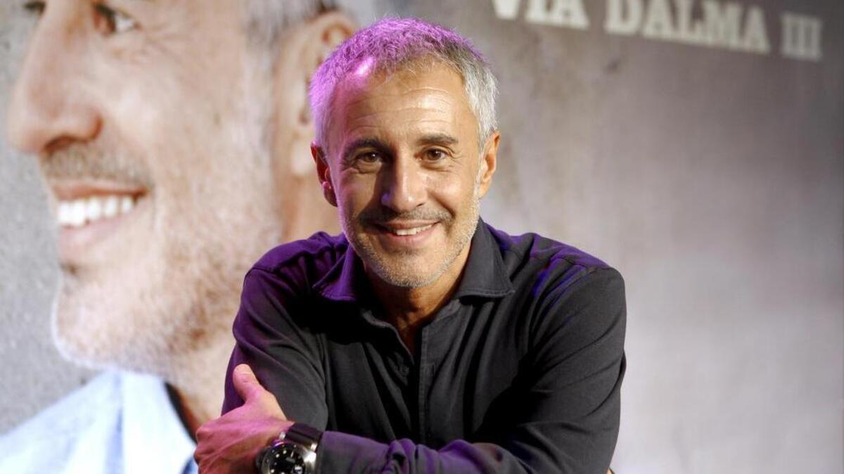 Sergio Dalma durante la entrevista con Efe en la que presentó "Vía Dalma III", tercer capítulo de su exitosa reinterpretación de los clásicos italianos, con la que consiguió auparse a los primeros puestos de las listas de ventas.