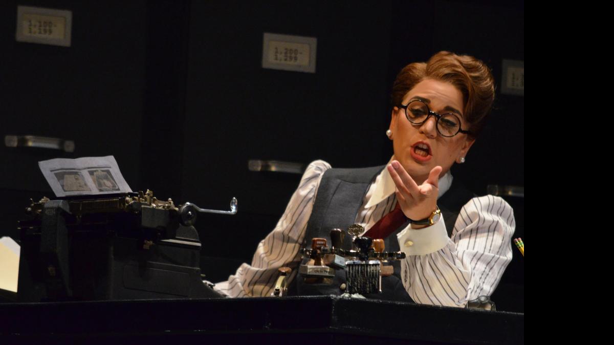 
Carla Jablonski en el rol de la Secretaria en ‘The Consul’, Menotti.
