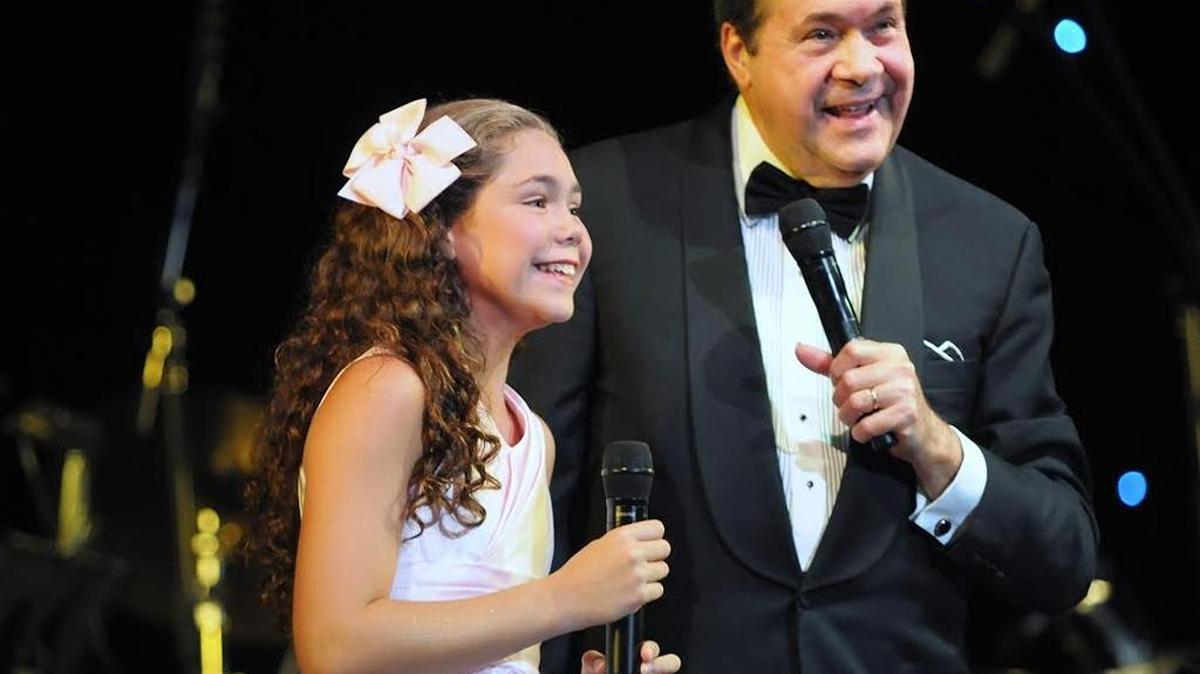 
Enrique Chía tendrá como invitada especial a su nieta Amanda Foy, de 12 años.
