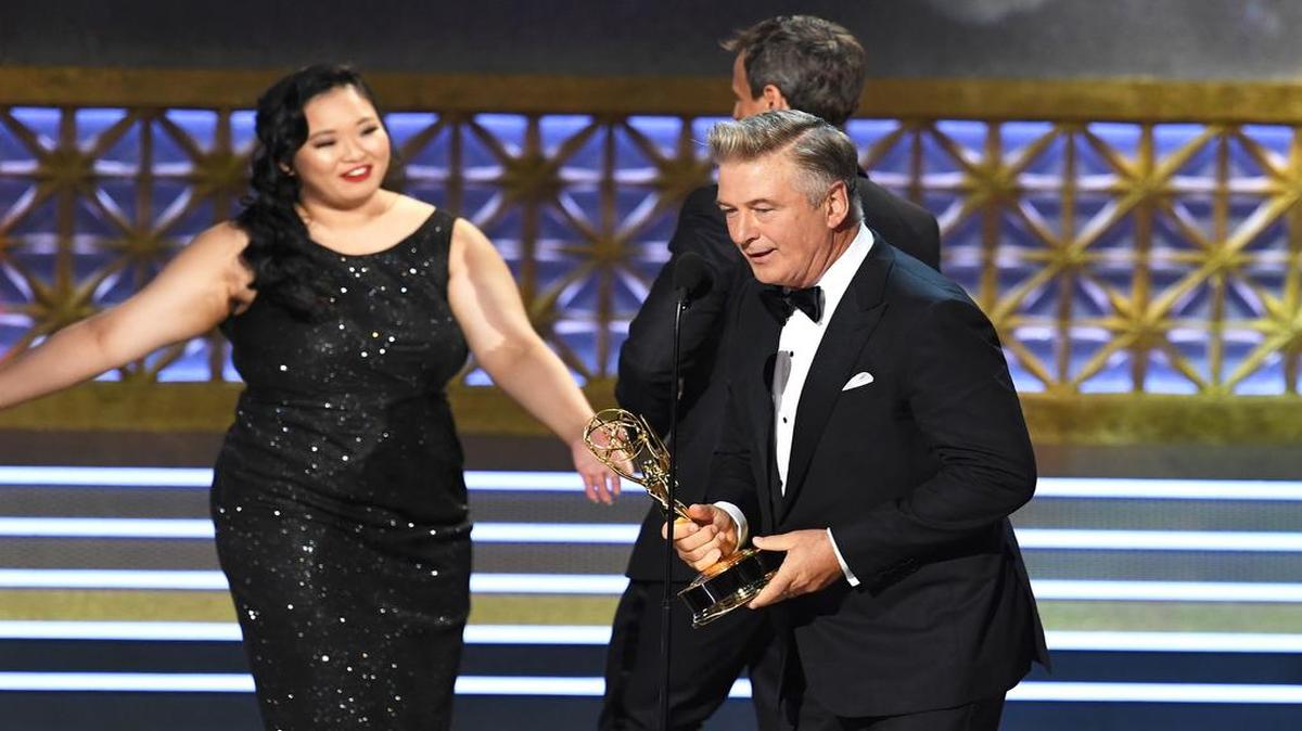 Alec Baldwin ganó este domingo un Emmy como mejor actor de reparto en comedia por su retrato satírico de Donald Trump en Saturday Night Live (SNL), una actuación que disparó los índices de rating del programa y redefinió el perfil de este polémico actor.