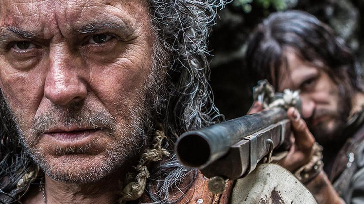 Una escena de Oro’ (2017), drama español del realizador Agustín Díaz Yanes en el MDC’s Tower Theater.