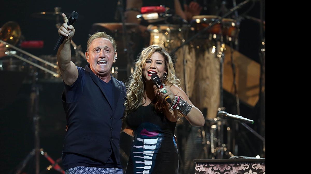 
Lena Burke se unió a Franco De Vita en James L. Knight Center de Miami el viernes 12.
