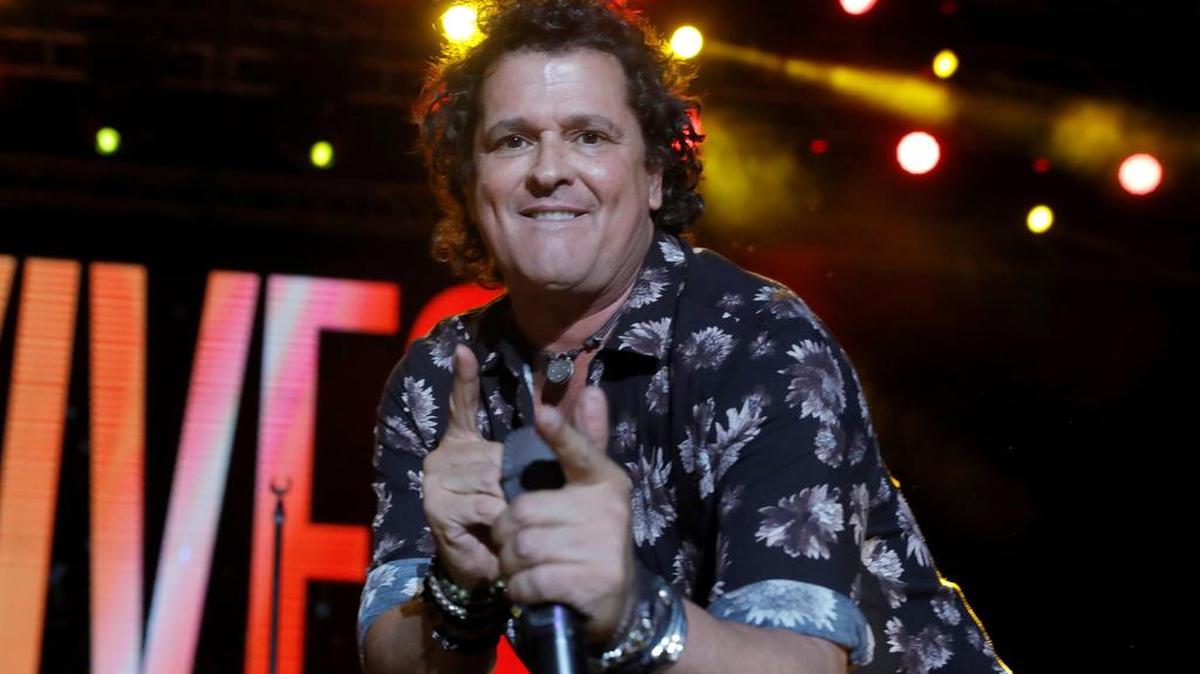 GRAF6403. MADRID, 25/07/2018.- El cantante colombiano Carlos Vives, durante el concierto de “Las Noches de Botánico” ofrecido esta noche en la Universidad Complutense, en Madrid. EFE/JuanJo MartÍn