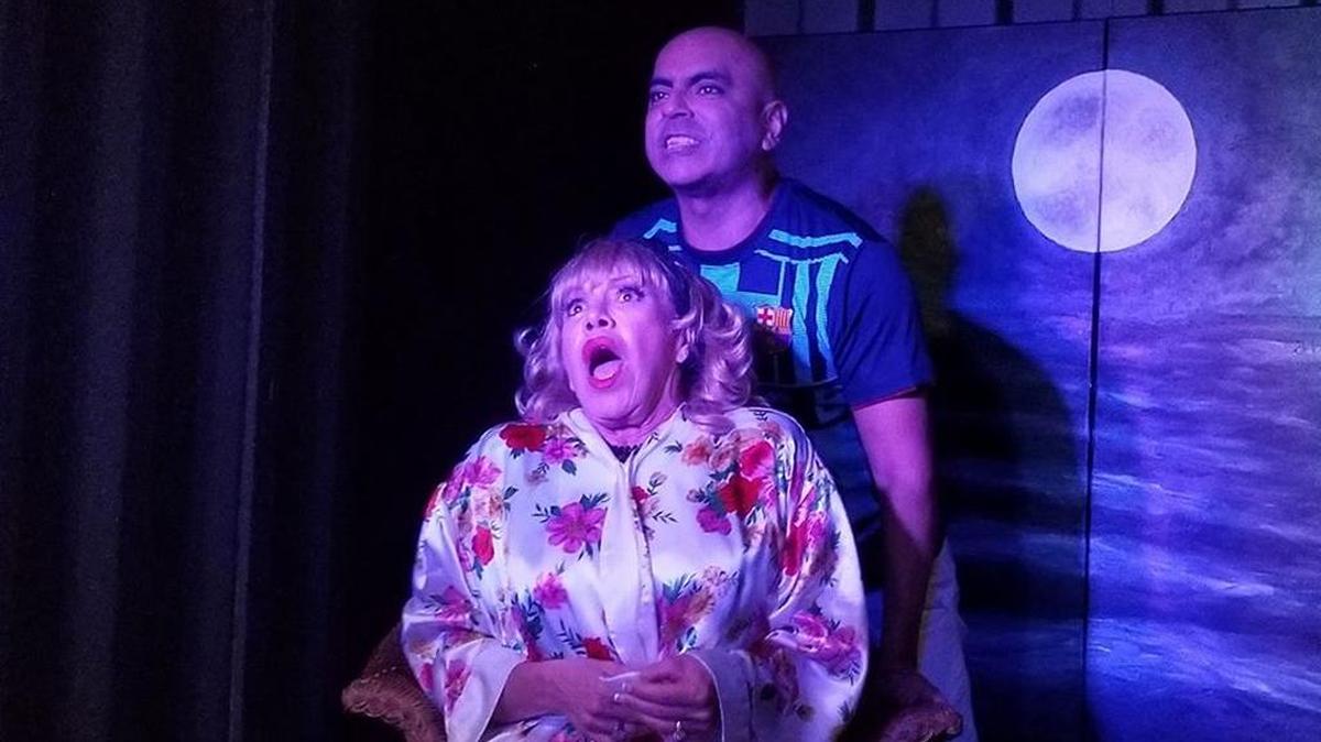 Rosa Paseiro y John Chávez protagonizan la comedia ‘Cantaré para ti’ en Microteatro Miami.