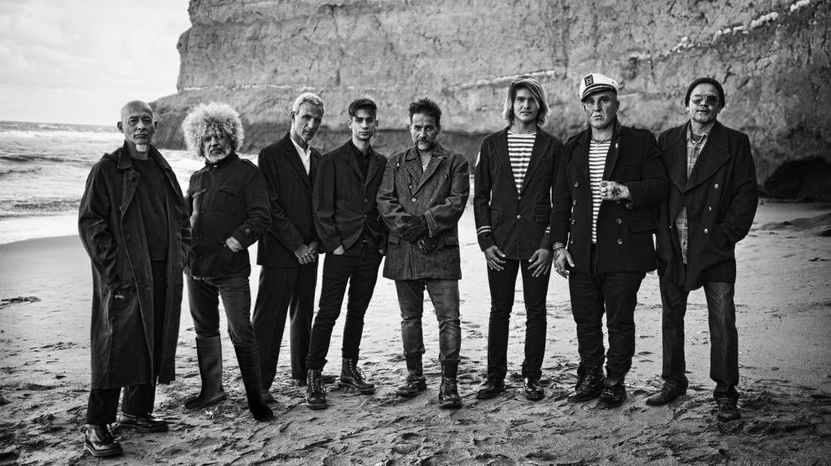 Los Fabulosos Cadillacs se presentan en concierto este domingo 26 de marzo en el James L. Knight Center.