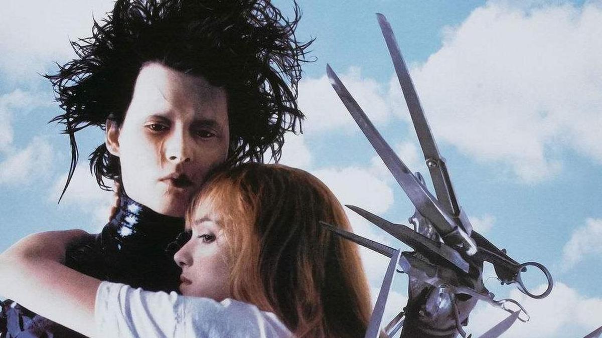 Johnny Depp and Winona Ryder in a scene from ‘Edward Scissorhands’ (1990).