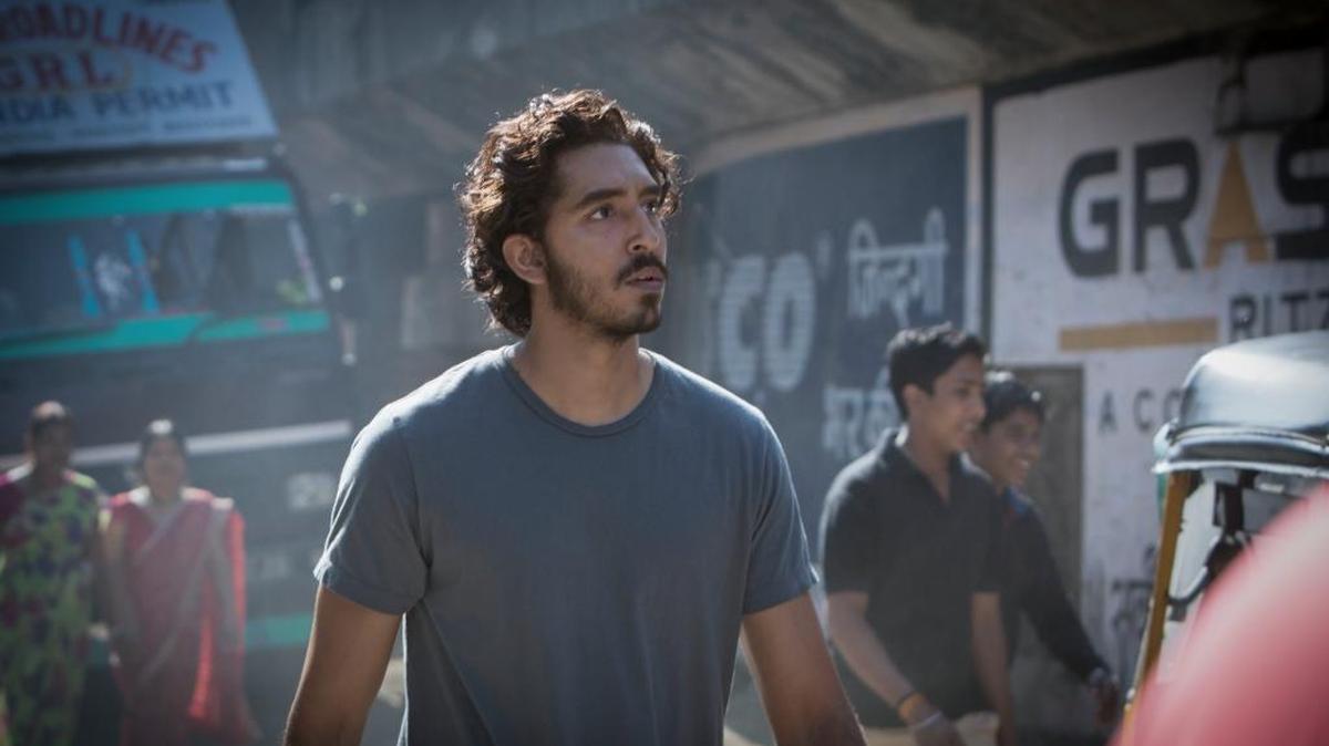 Dev Patel en una escena de ‘Lion’, nominado para un Oscar como mejor actor secundario.
