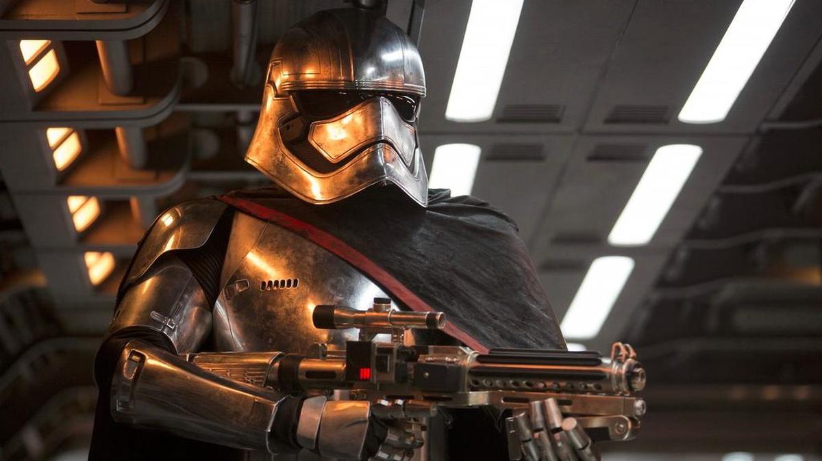 La Capitán Phasma, uno de los personajes de esta saga de Star Wars.