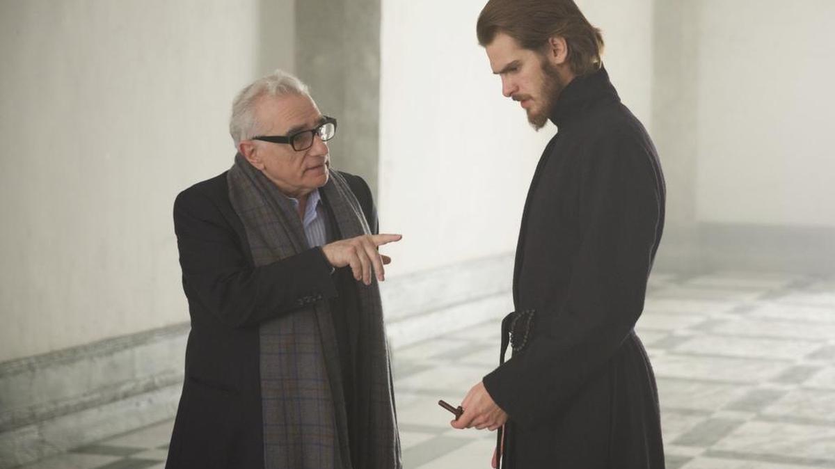 Martin Scorsese y Andrew Garfield durante el rodaje de ‘Silence’ (2016).