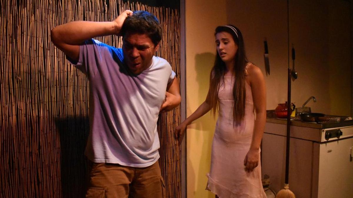 ‘Estrellas sobre el barranco’ cuenta con las actuaciones de Valeria Sandoval y Boris Roa.