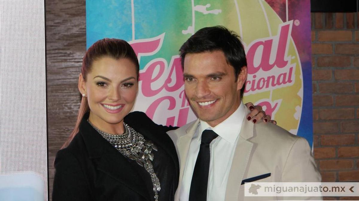 Marjorie de Sousa y Julián Gil.
