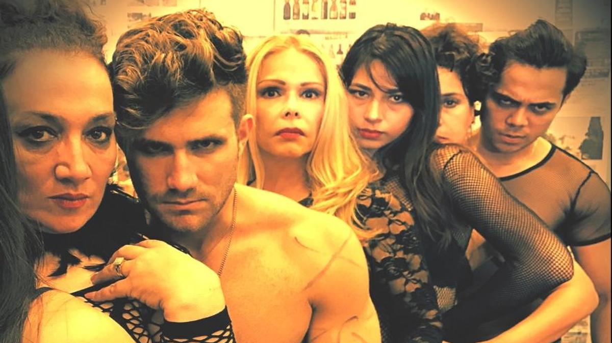 Parte del elenco de ‘Laberinto sin salida’ (desde la izq.): Rosa Vasconcelos, Nicholas Santos, Patty Álvarez, Beli Torres, Mariel Pini y Rafael Farelo,
