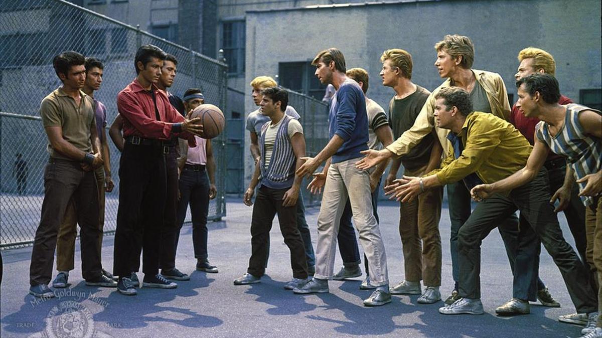 Una escena de “West Side Story” (1961), dirigida por Robert Wise y Jerome Robbins.