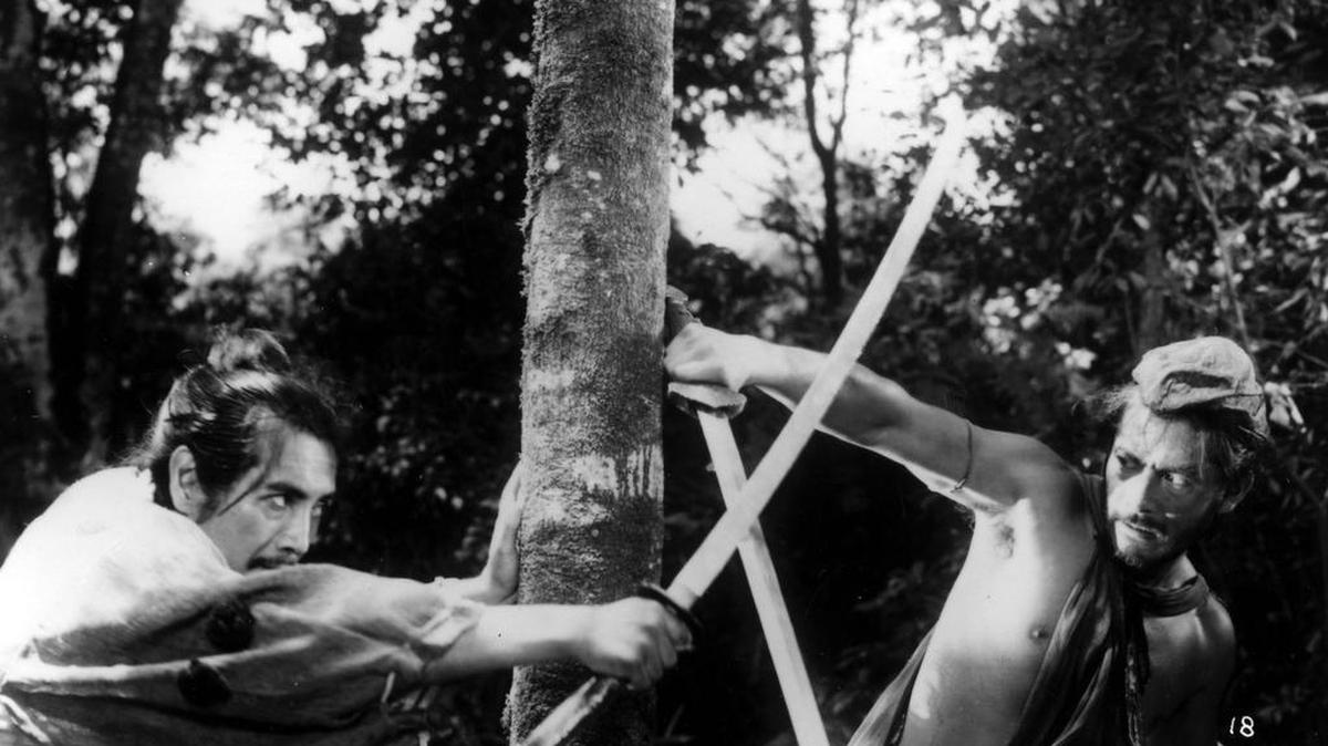 Masayuki Mori y Toshiro Mifune en una escena de ‘Rashomon’ (1950).
