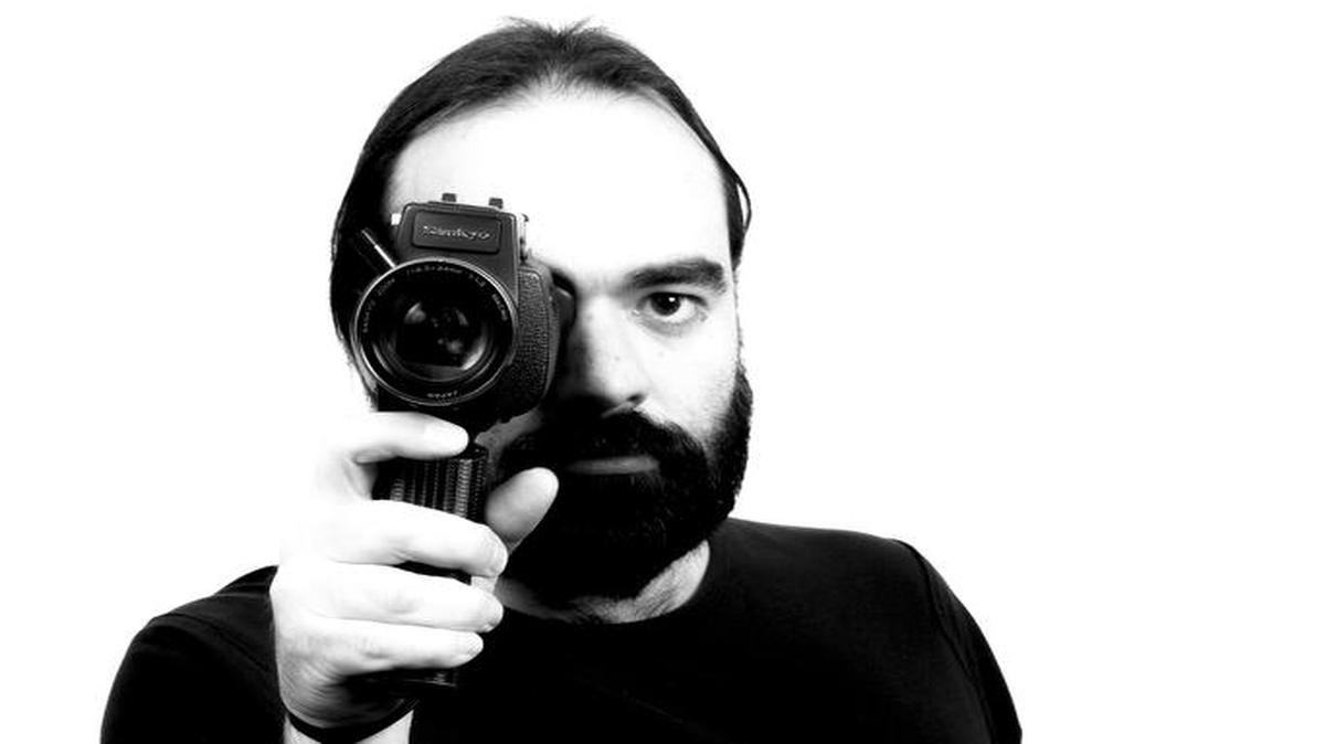 Álvaro Luna, uno de los pioneros de la videoescena.