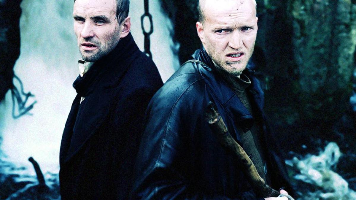 Anatoly Solonitsyn y Alexander Kaidanovsky en una escena de ‘Stalker’ (1979).