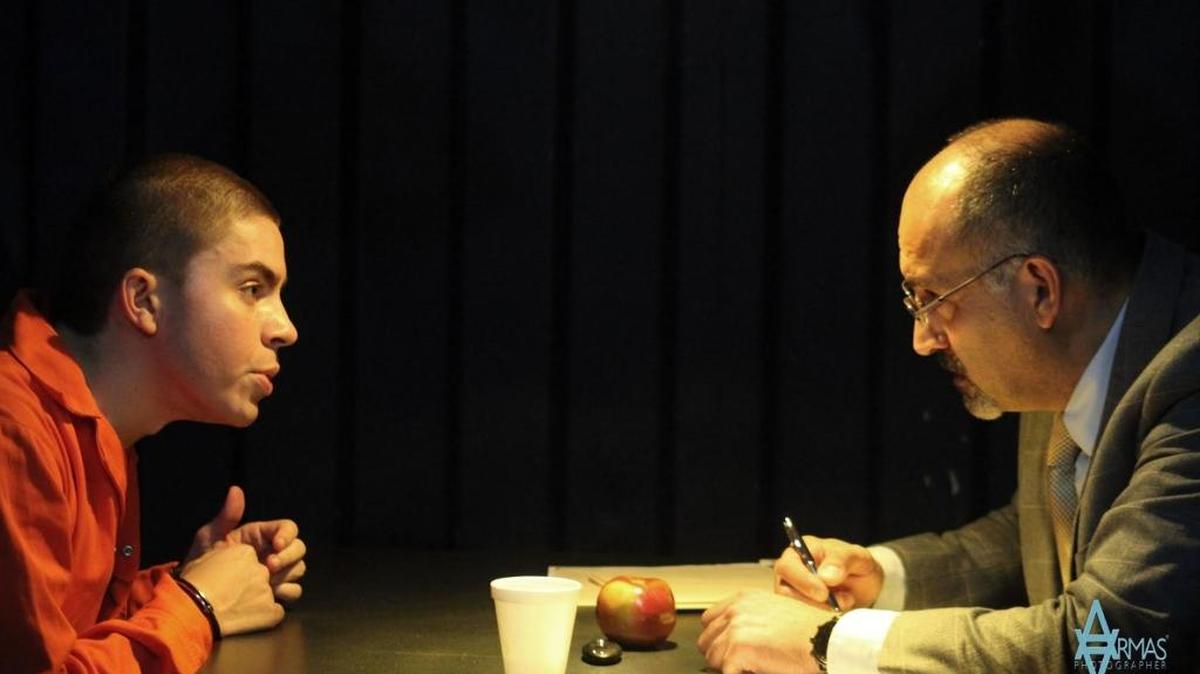 Alfredo Huereca (der.) y Moisés González protagonizan el ‘thriller’ psicológico ‘Cadena perpetua’.