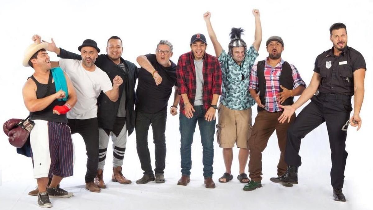 Elenco de ‘A Full Pompis”. Desde la izquierda: Boris Roa, Francisco Porras, Manny Cruz , el director Eduardo Pardo, Pedro Pablo Porras, Santi Sierra, Carlos Andrés Vargas y Joel Rod.