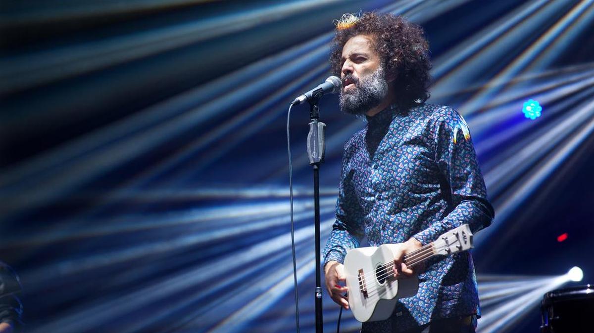 Raúl Pecker se presenta en concierto el jueves 23 de febrero en el Centro Cultural Español de Miami.