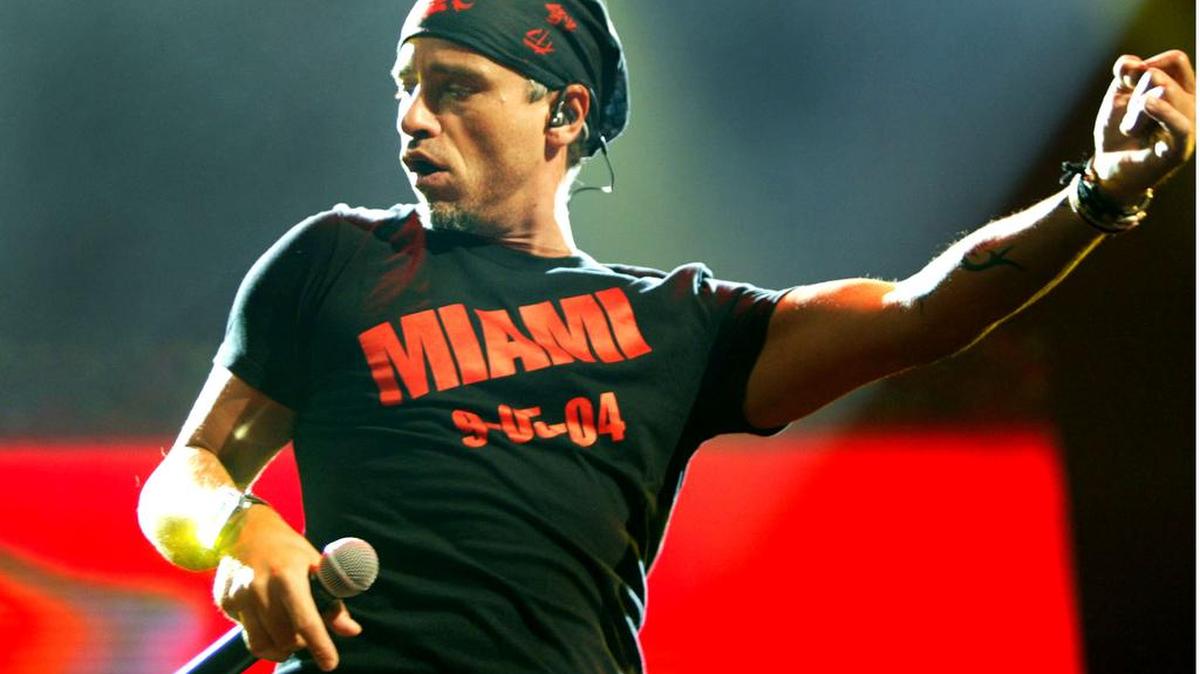 Eros Ramazotti durante un concierto en Miami, en mayo del 2004.