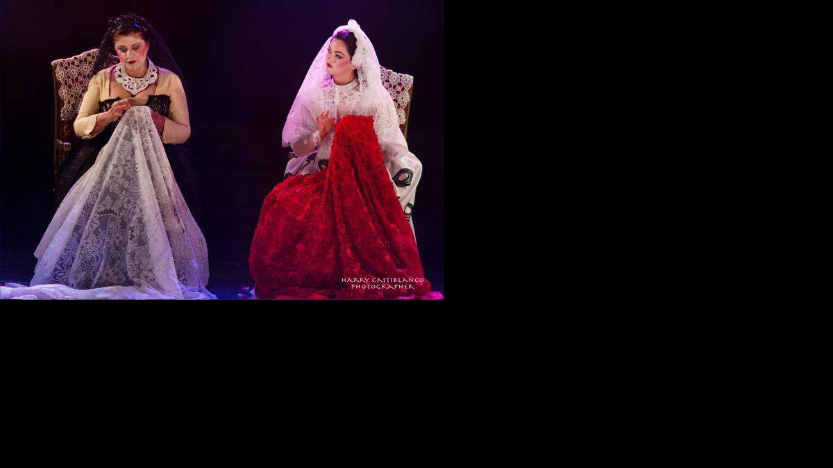
Susana Pérez y Rocío Carmona se presentaron en el X Festival Iberoamericano de Teatro de Mar del Plata, Argentina, con el drama ‘Cartas cruzadas’
