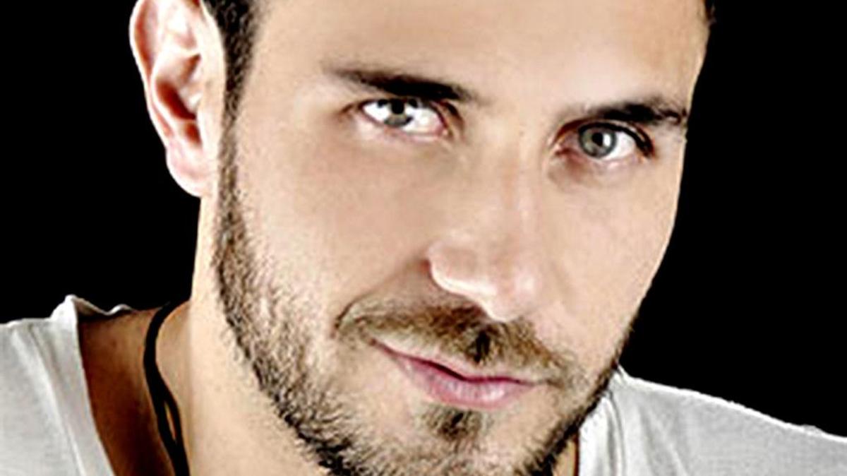 Carlos Ferro