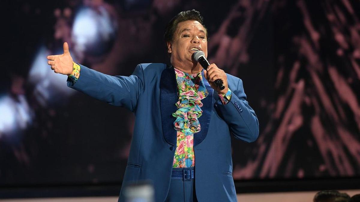 Juan Gabriel durante su presentación en los Billboard Latin Music Awards, en el Bank United Center de Coral Gables, el pasado 28 de abril.