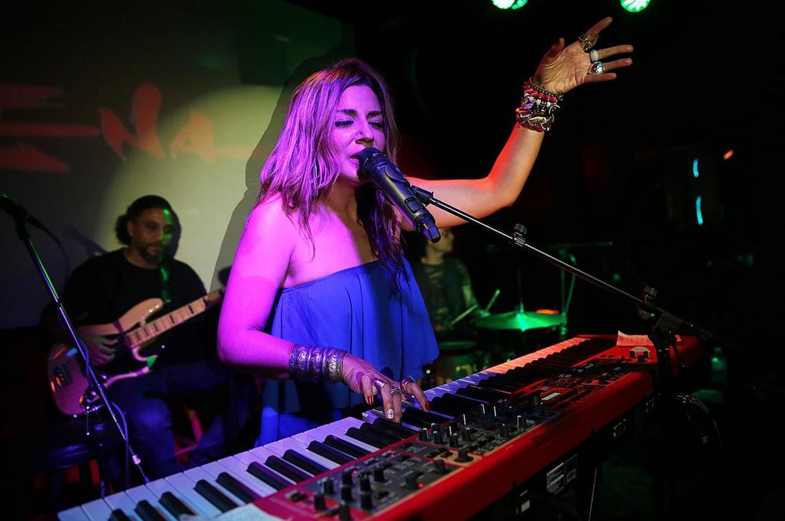 Lena Burke performs at Hoy Como Ayer.