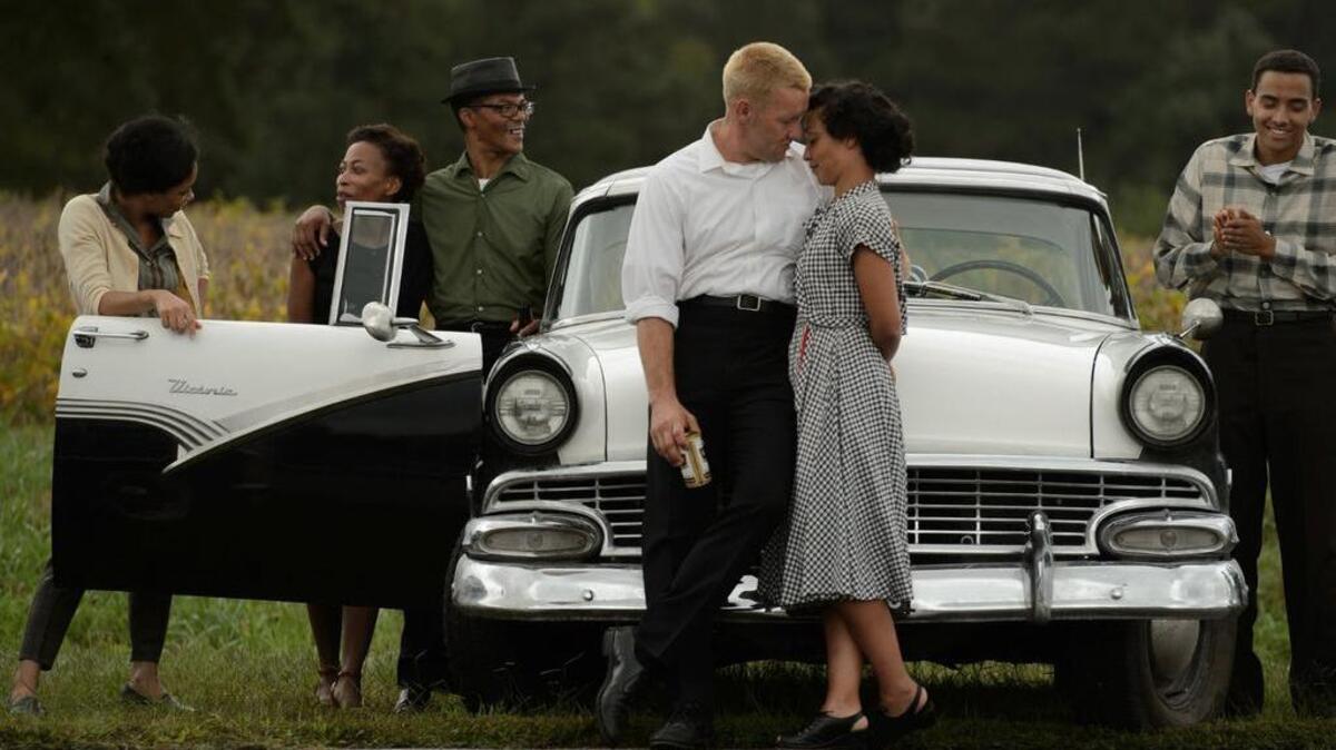 Joel Edgerton y Ruth Negga son los actores escogidos por su cercana fisionomía, y hacen un trabajo hermoso en ‘Loving’ (2016).