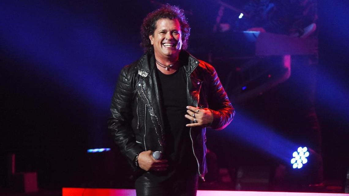 El cantante colombiano Carlos Vives durante su concierto en el Radio City Music Hall de Nueva York, el pasado 15 de abril.