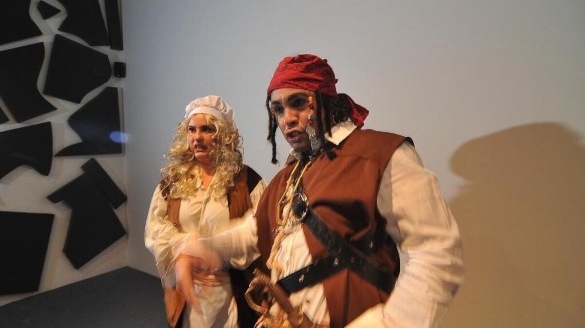 Ser pirata es una lata’, con Mariel Pini e Isaniel Rojas.