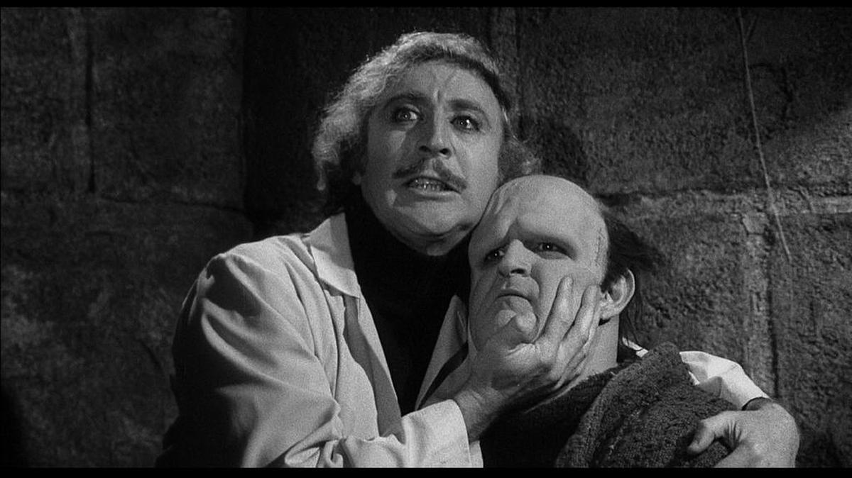 Gene Wilder y Peter Boyle en una escena de ‘Young Frankenstein’ (1974).