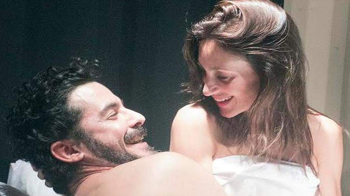 
Roberto San Martín y Paola Matienzo protagonizan la comedia romántica ‘Nada personal’ en Microteatro Miami.
