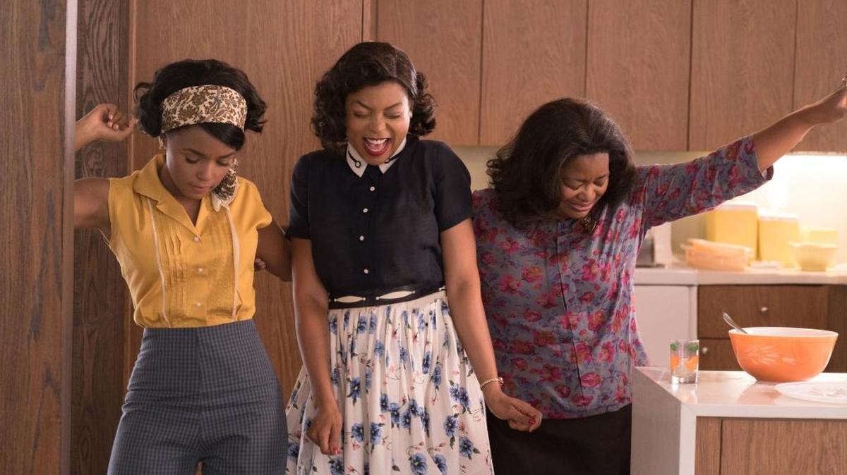 Mary Jackson (Janelle Monáe, izq.), Katherine Johnson (Taraji P. Henson) y Dorothy Vaughan (Octavia Spencer) en una escena de ‘Hidden Figures’.