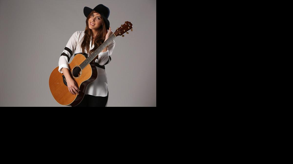 
La cantautora venezolana Mariana Vega, ganadora del Grammy Latino en la categoría Mejor Artista Nuevo, se presenta en concierto en Miami, en el Flamingo Theater.
