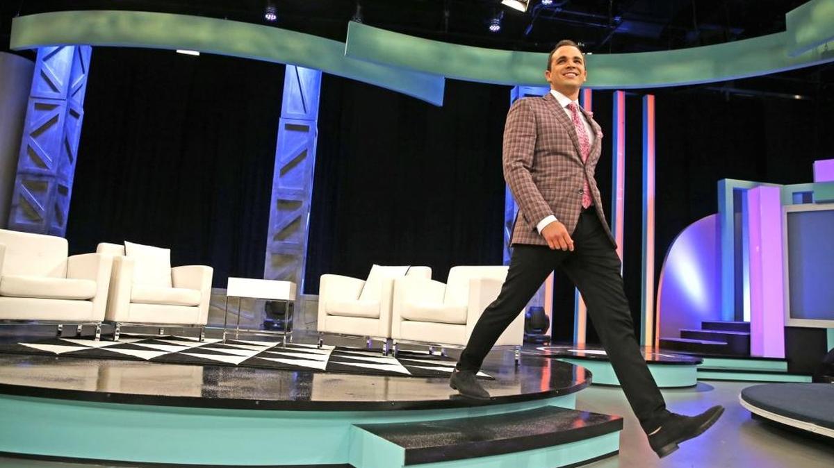 Lieter Ledesma debutó en la televisión de Estados Unidos en el programa de Mega TV ‘Esta Noche... Sí’ at Mega TV.