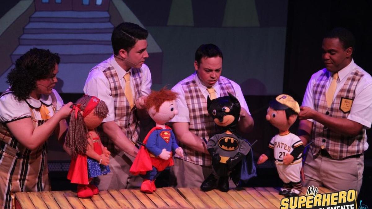 ‘My Superhero Roberto Clemente’ combina títeres y actores en mismo espectáculo. La propuesta de Teatro SEA se presentará en el Zun Zún Children Fest.